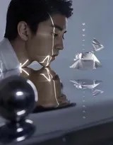 王俊凯穿梭时空之境 未来感大片勾勒成长棱镜