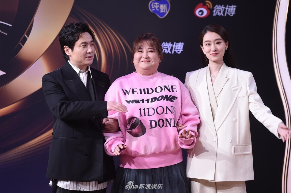 400亿影帝的清醒危机：沈腾的喜感与焦虑双面人生